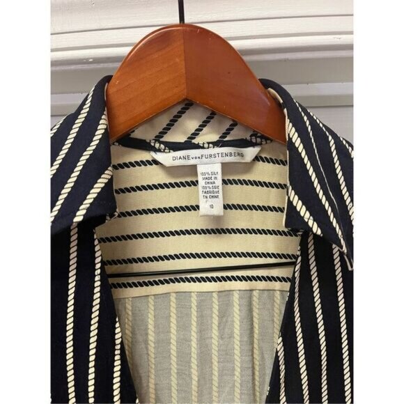 Diane Von Furstenberg Black & Tan Rope Print 100% Silk Side Tie Wrap Dress sz 10 - Picture 3 of 9